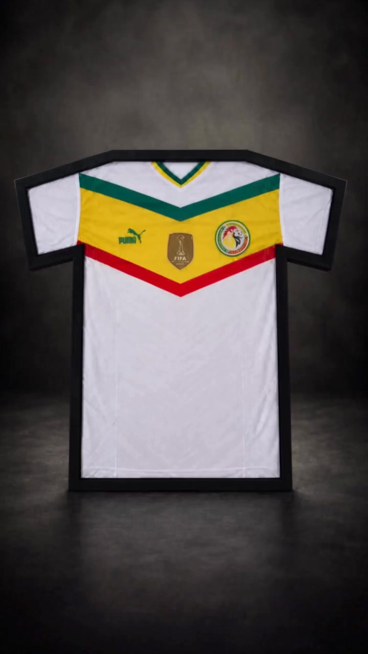 Cadre BUSTFRAME avec maillot du Sénégal, LED éteintes
